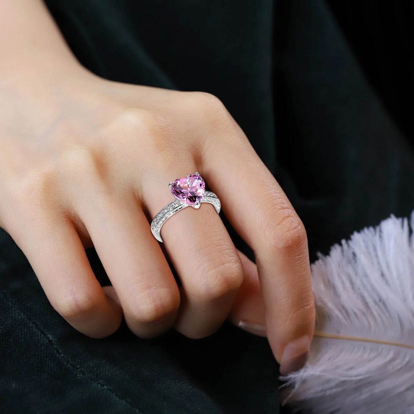 Rings for Alloy Wedding Ring Inlaid with Heart-Shaped Diamond Zircon Ring Women'S Engagement Jewelry